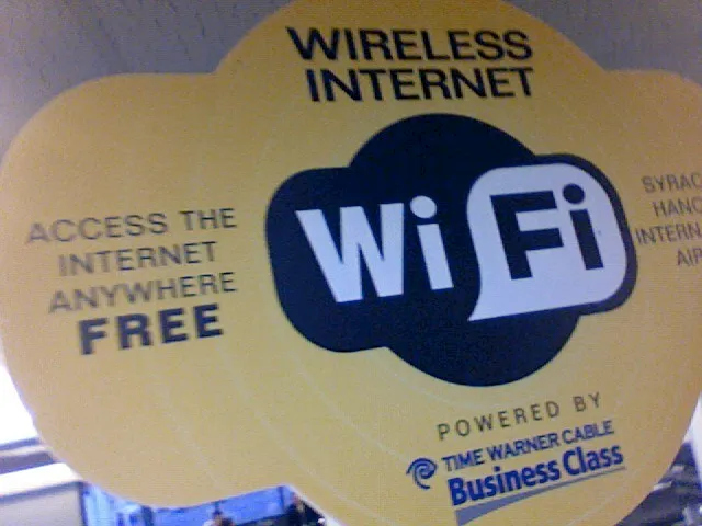 4. Free Airport Wi-Fi (jcortell, Flickr, CC BY 2.0)