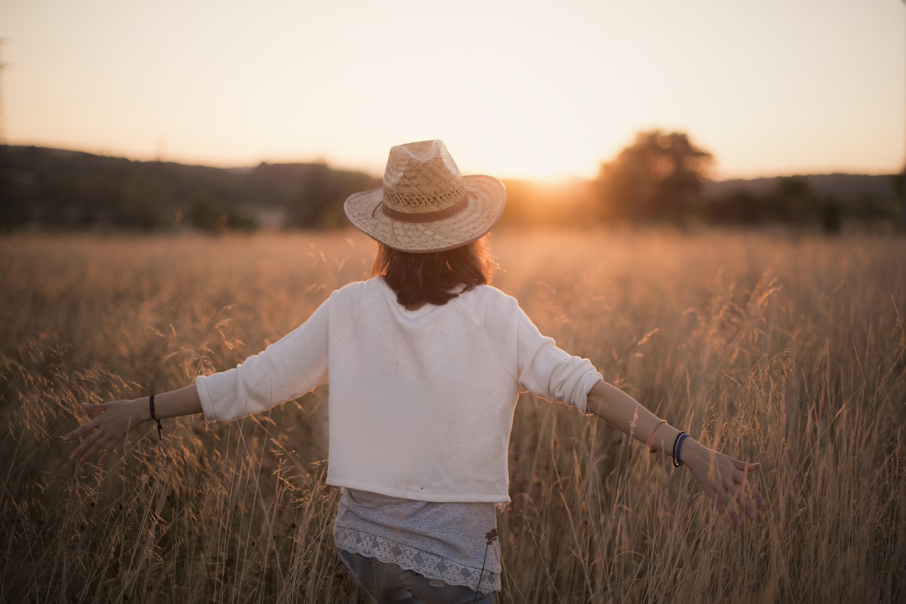 How Experienced Travelers Build the Confidence to Explore Anywhere Safely