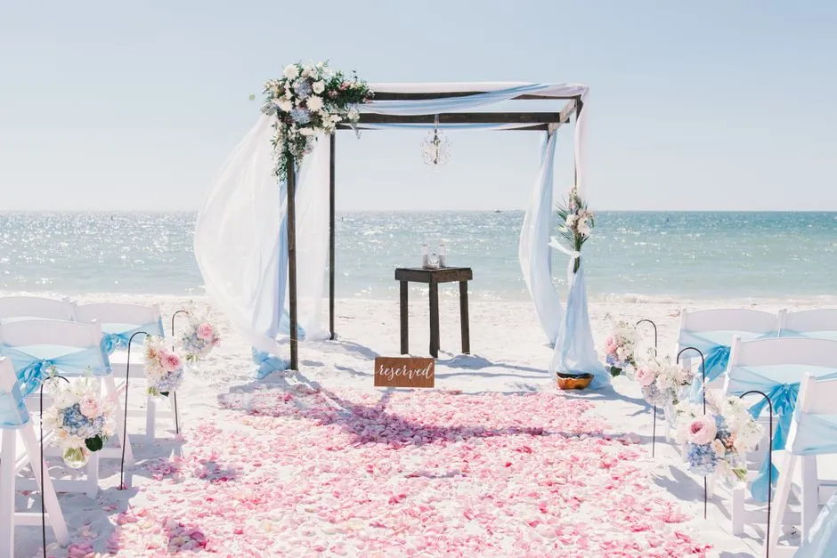Choosing Vendors Who Have Worked Specifically on Beaches (Image Credits: Pexels)