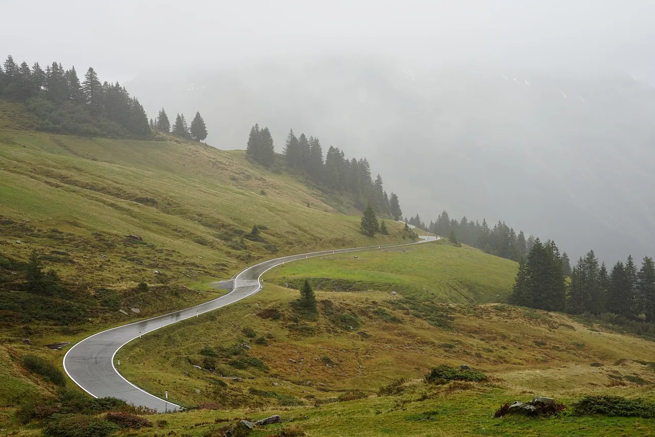 The Eurail Youth Pass Covers Most of Europe at a Reduced Rate (Image Credits: Pixabay)
