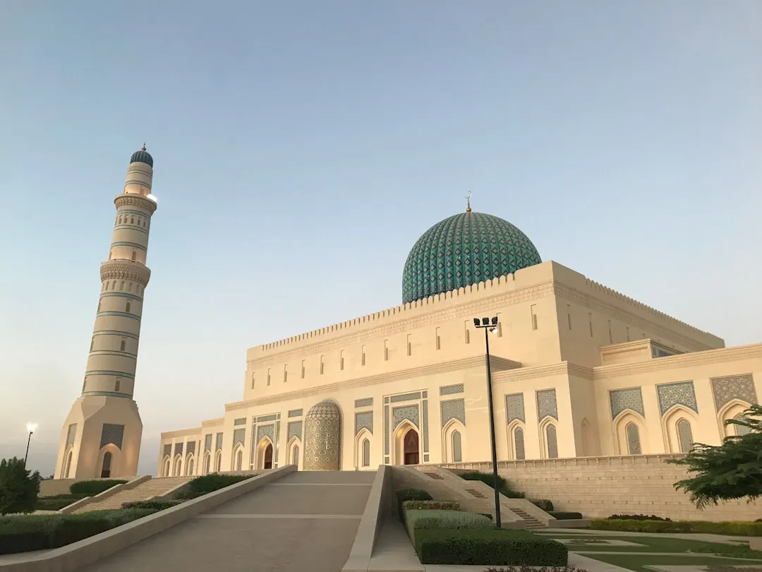 Visiting the Sultan Qaboos Grand Mosque in Muscat (Image Credits: Unsplash)