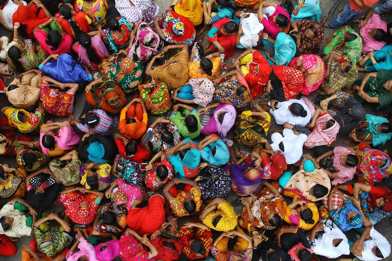 Why the Crowds Go Elsewhere (Image Credits: Pixabay)