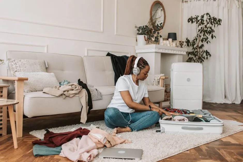 The Suitcase as a Mirror: What the Research Really Tells Us (Image Credits: Pexels)