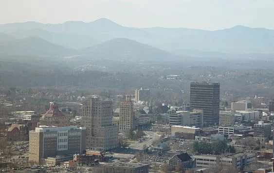 Asheville, North Carolina: A Mountain Town That Punches Above Its Weight (CC BY-SA 3.0)