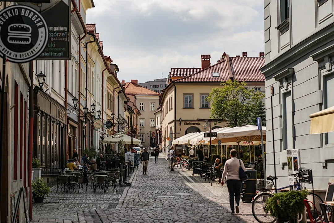 A Restaurant Density That Defies the City's Size (Image Credits: Unsplash)