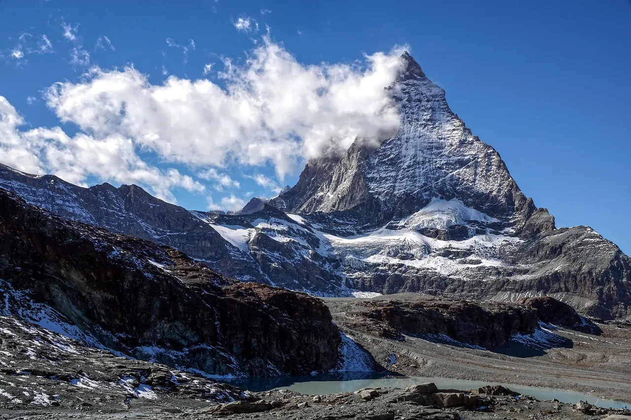 Taurus (April 20 – May 20): Zermatt, Switzerland (Image Credits: Pixabay)