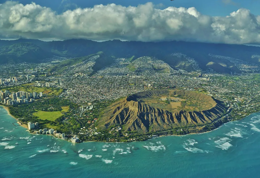 Google Named It One of the Most-Searched State Parks of 2025 (Eric Tessmer, Honolulu Hawaii, Flickr, CC BY 2.0)