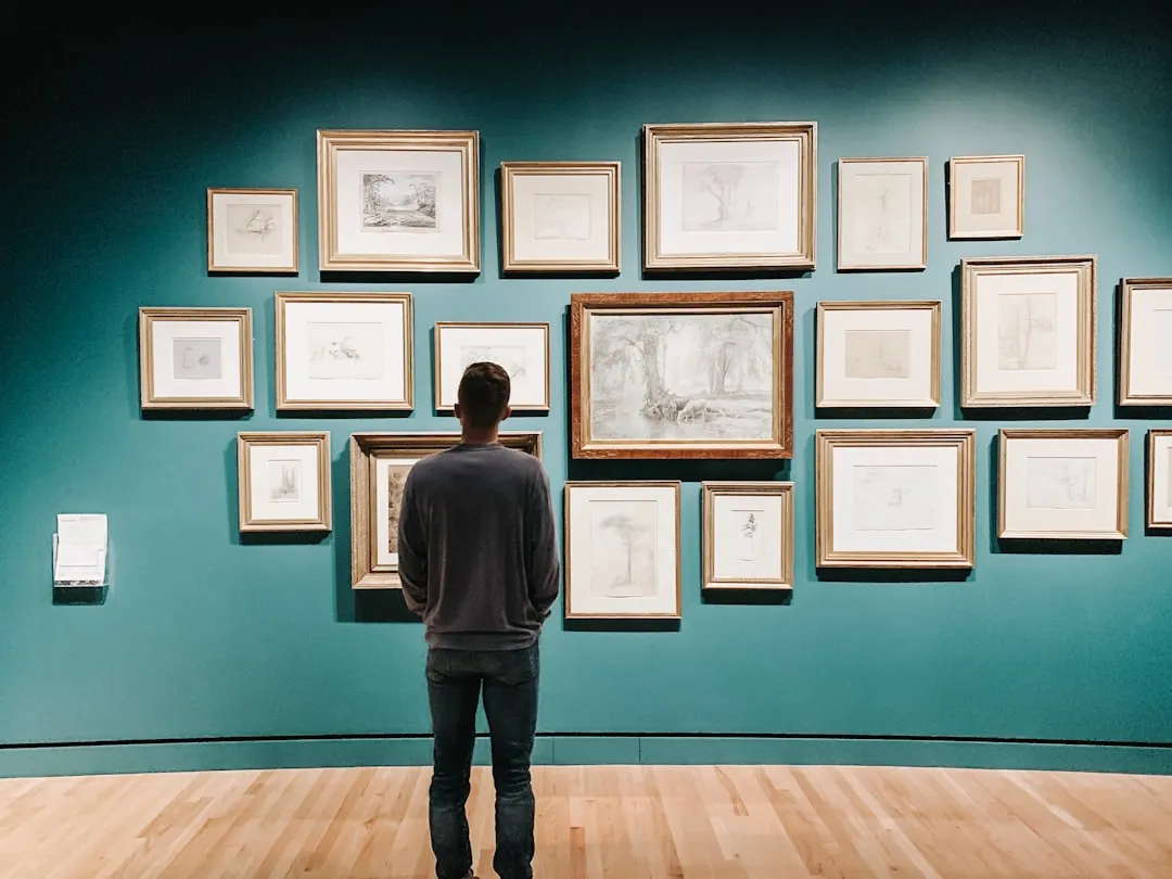 What a Docent Actually Is (and Isn't) (Image Credits: Unsplash)