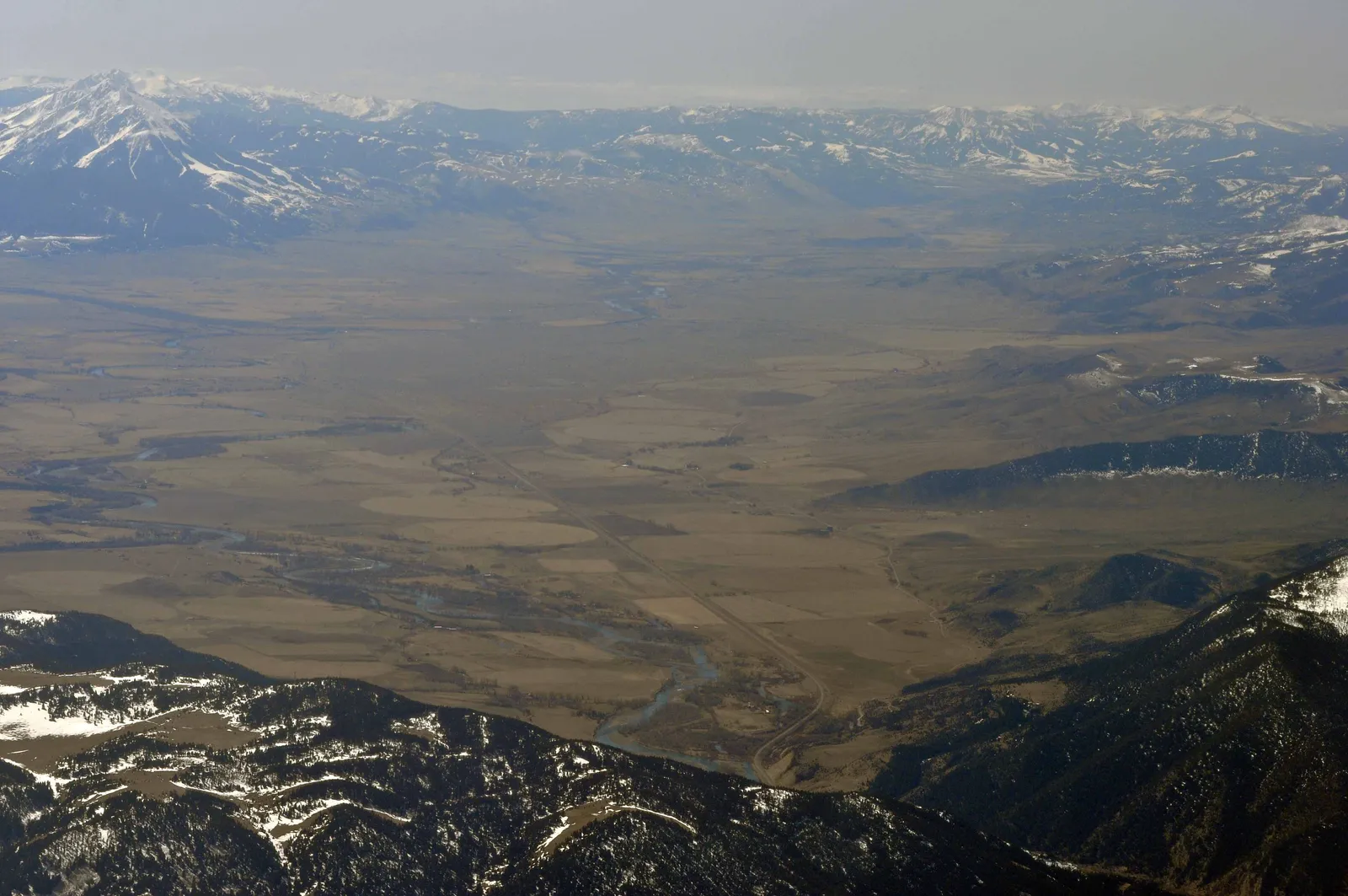 Paradise Valley: A 55-Mile Corridor of Quiet Beauty (By Mike Cline, Public domain)