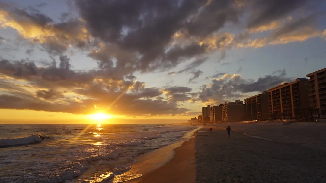 2. Gulf Shores, Alabama (Image Credits: Unsplash)