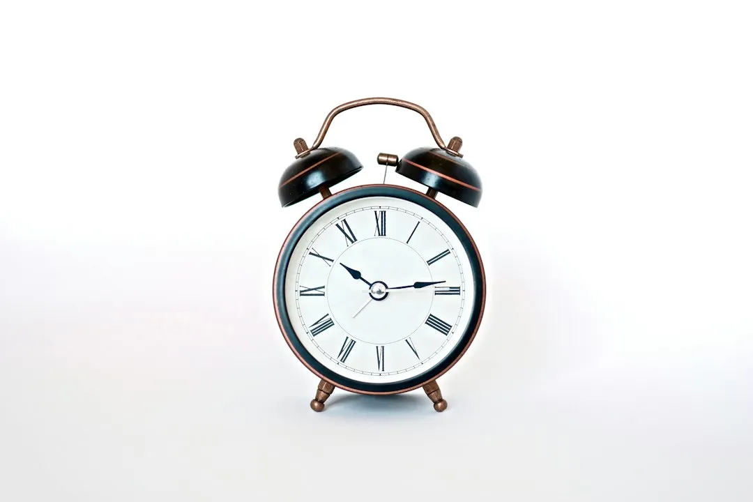 The Two States That Sit Out the Clock Change (Image Credits: Unsplash)