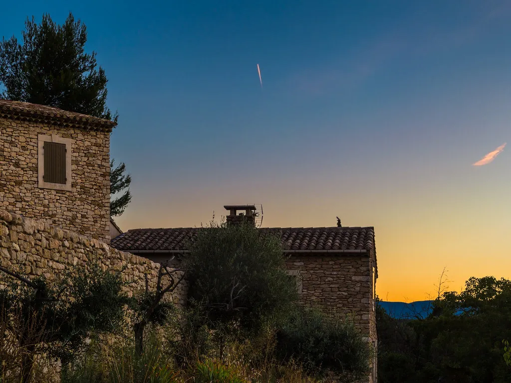 The Luberon Villages: Bonnieux, Lacoste, and Beyond (docoverachiever, Flickr, CC BY 2.0)