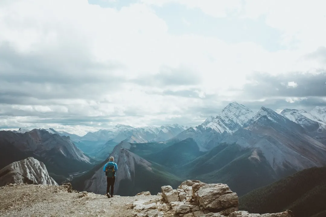 Dress for the Mountain's Specific Demands (Image Credits: Unsplash)