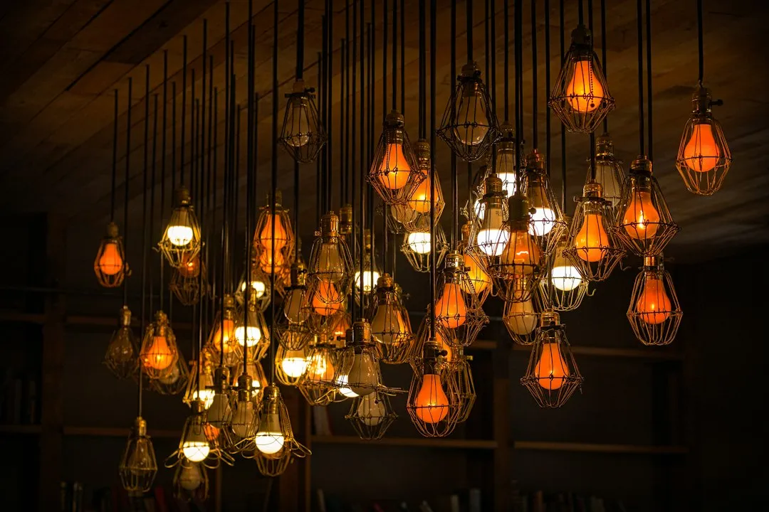 Overhead Lights Create the Wrong Emotional Starting Point (Image Credits: Unsplash)