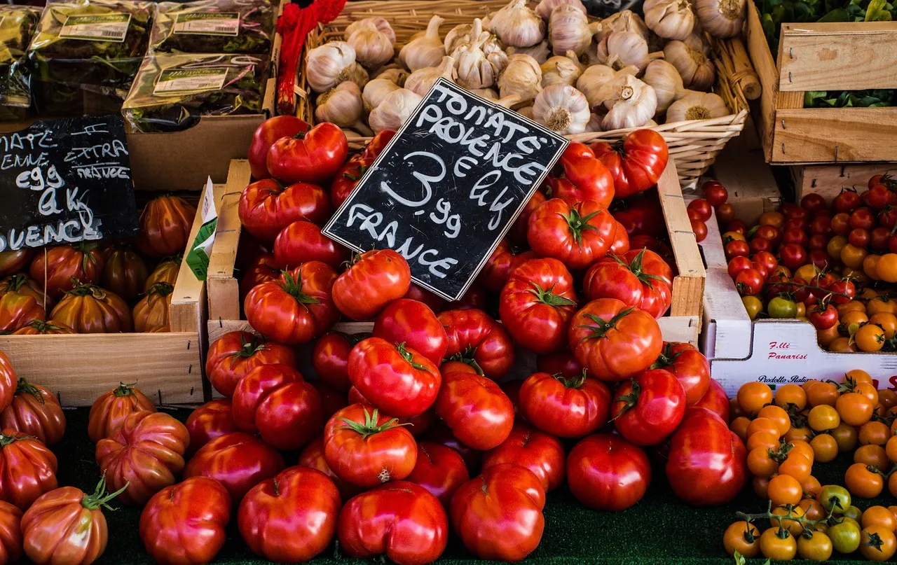 Local Sourcing Along the Route (Image Credits: Pixabay)