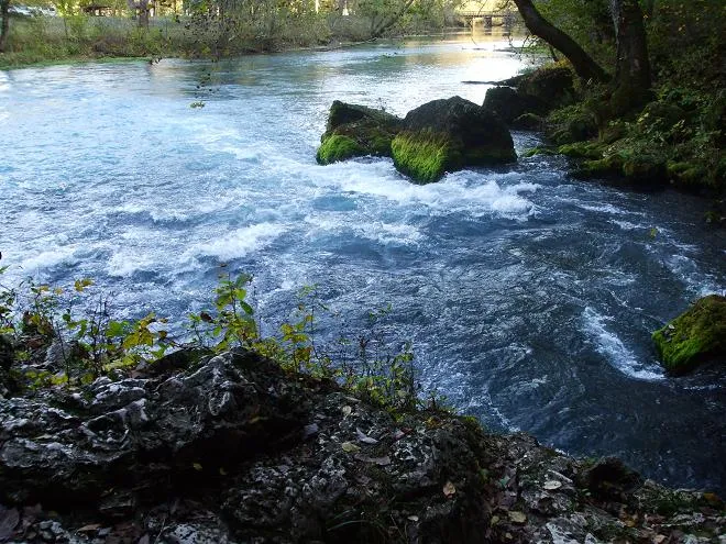 Big Spring: One of the Largest in the United States (Own work (Original text: I created this work entirely by myself.), Public domain)