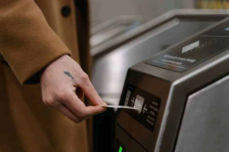 The ISIC Card as a Universal Unlock for Transit Savings (Image Credits: Pexels)
