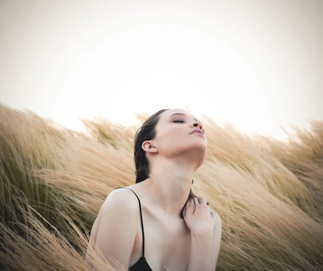 The Simple Habit: Deliberate Slow Breathing (Image Credits: Unsplash)