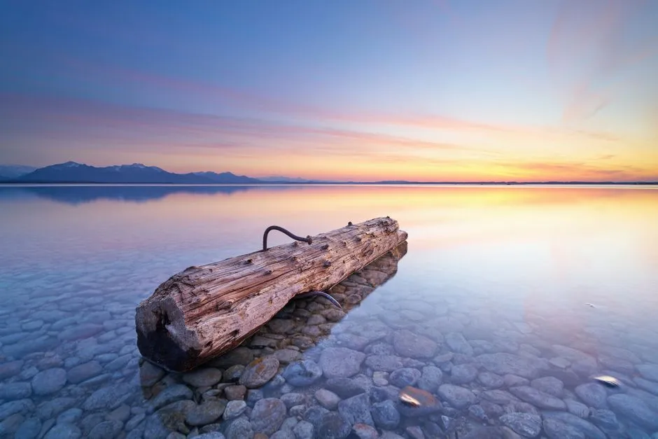 The Staggering Size of Lake Iliamna (Image Credits: Pexels)