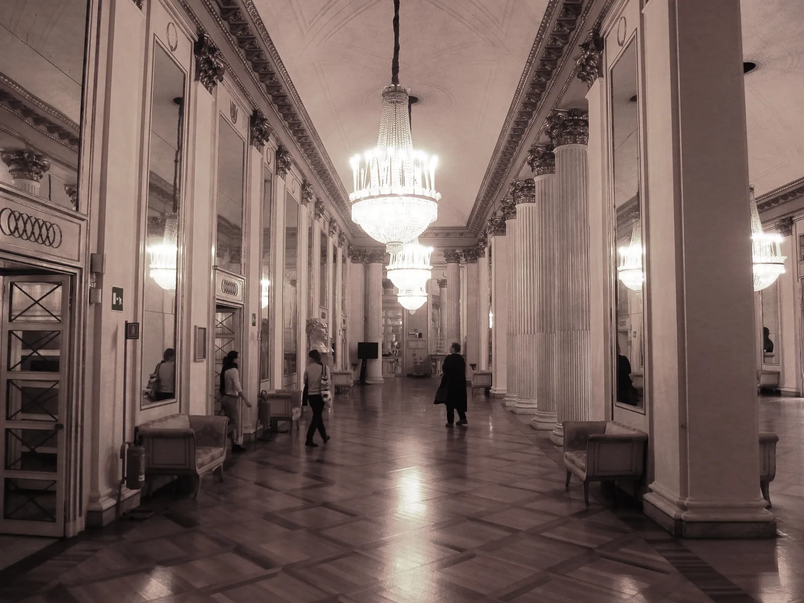 Teatro alla Scala, Milan: Two Centuries of Musical History (By Palickap, CC BY-SA 4.0)
