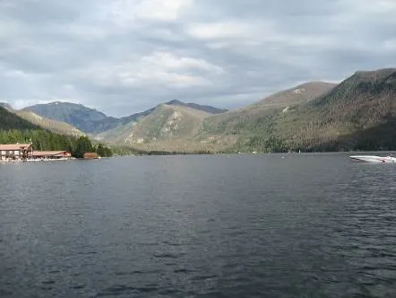 Colorado's Largest and Deepest Natural Lake as a Backdrop (Becoming Green, Flickr, CC BY 2.0)