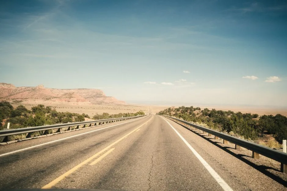 5. A Vehicle Emergency Kit Built for Desert Conditions (Image Credits: Pexels)