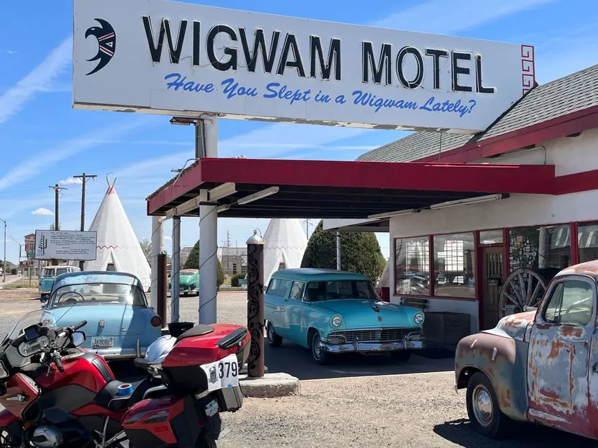 Seven Villages Across America: The Original Chain (Image Credits: Pexels)