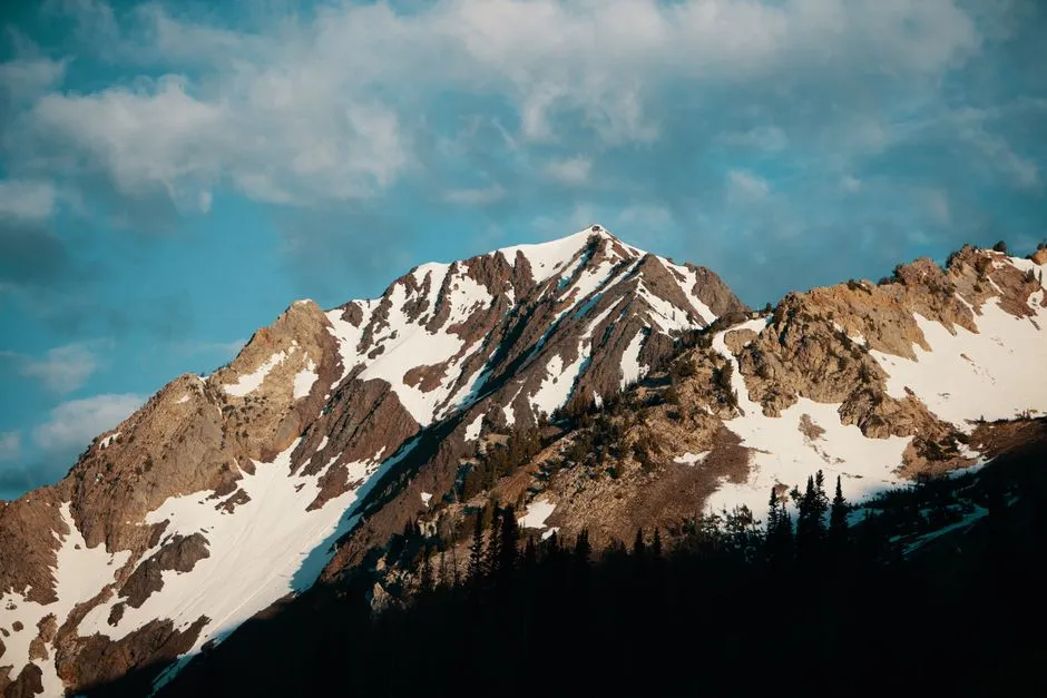 Why Hikers Keep Coming Back to This Challenge (Image Credits: Pexels)