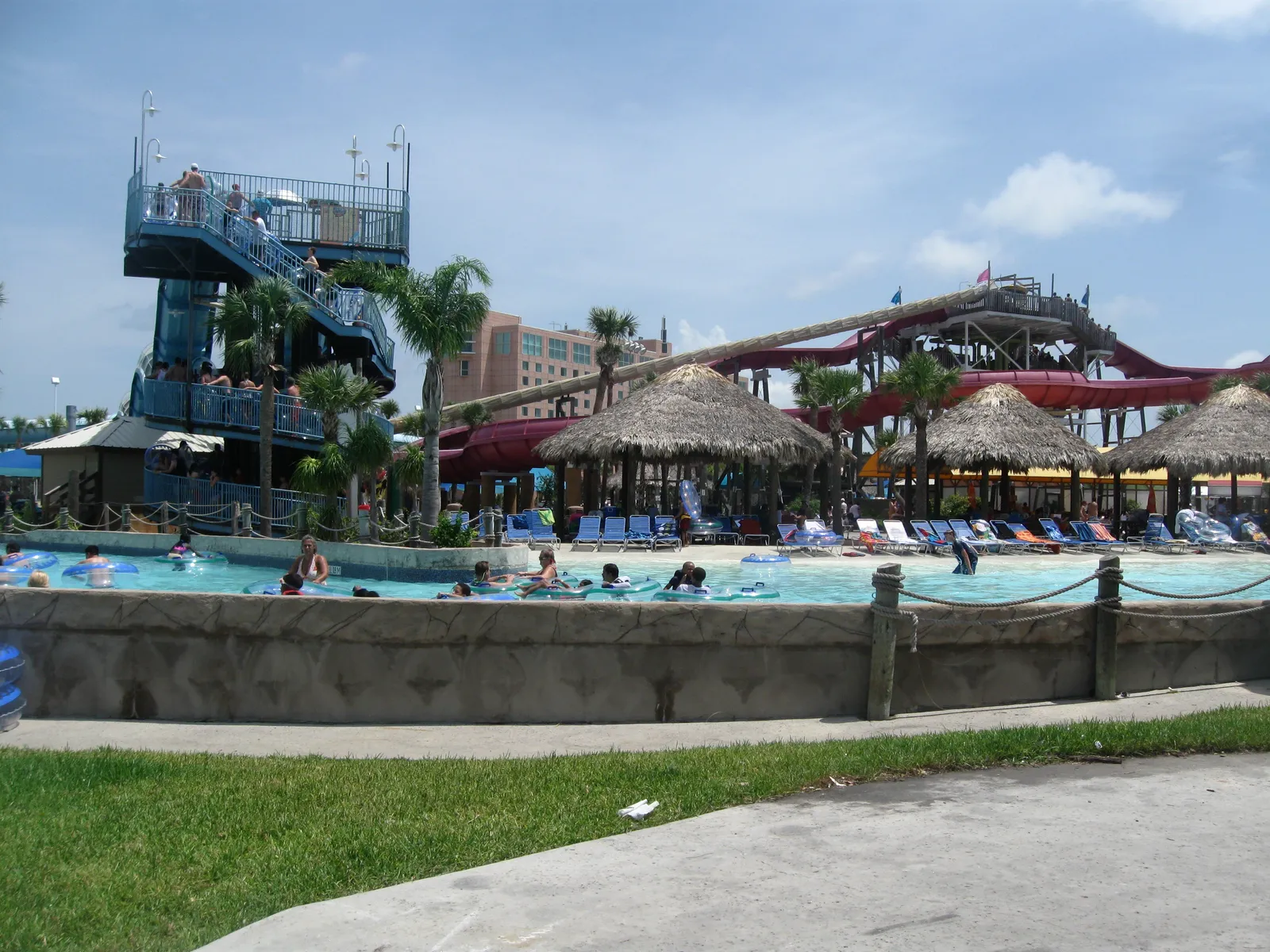 Even the Established Parks Are Feeling the Heat (Schlitterbahn Waterpark - Galveston, Texas, CC BY-SA 2.0)