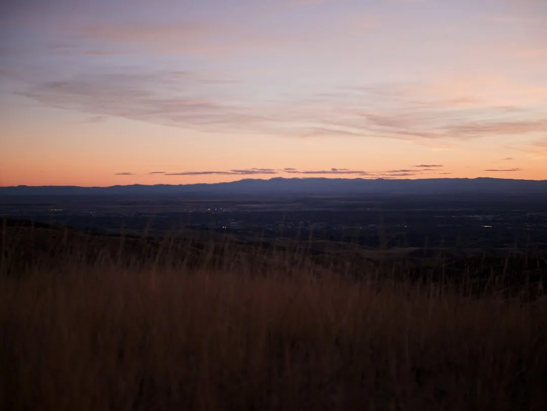 Mountain Town Real Estate: The Price of Popularity (Image Credits: Unsplash)