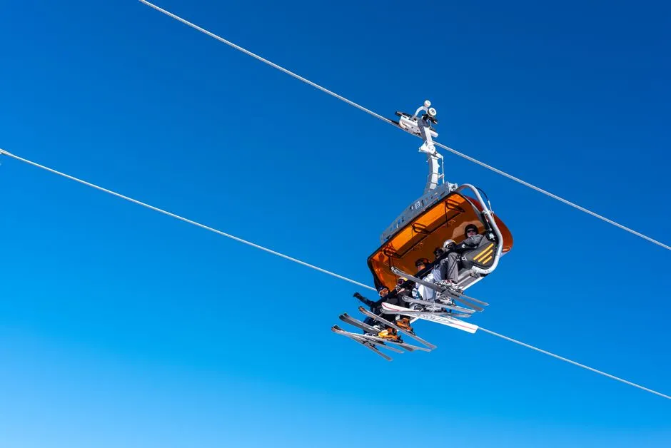 How a Ski Resort Became a Town (Image Credits: Pexels)