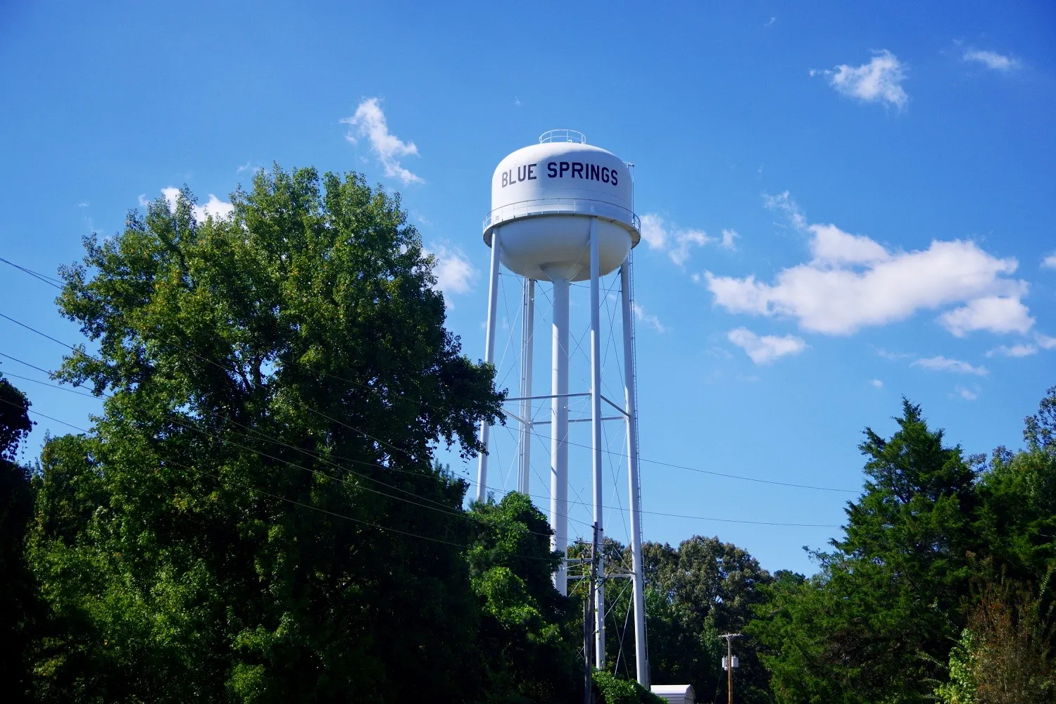Blue Spring: The "Spring of the Summer Sky" (By Brian Stansberry, CC BY 4.0)