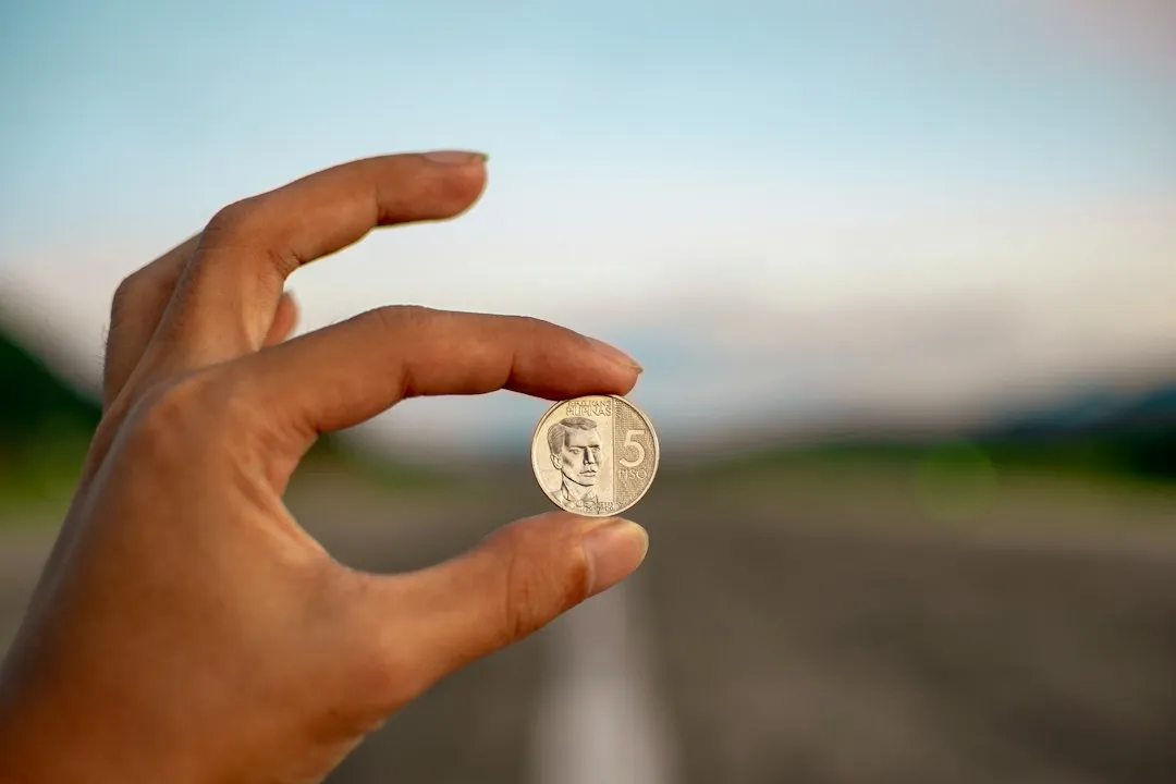 The Coin Vanish: The One Trick Nobody Can Let Go (Image Credits: Unsplash)