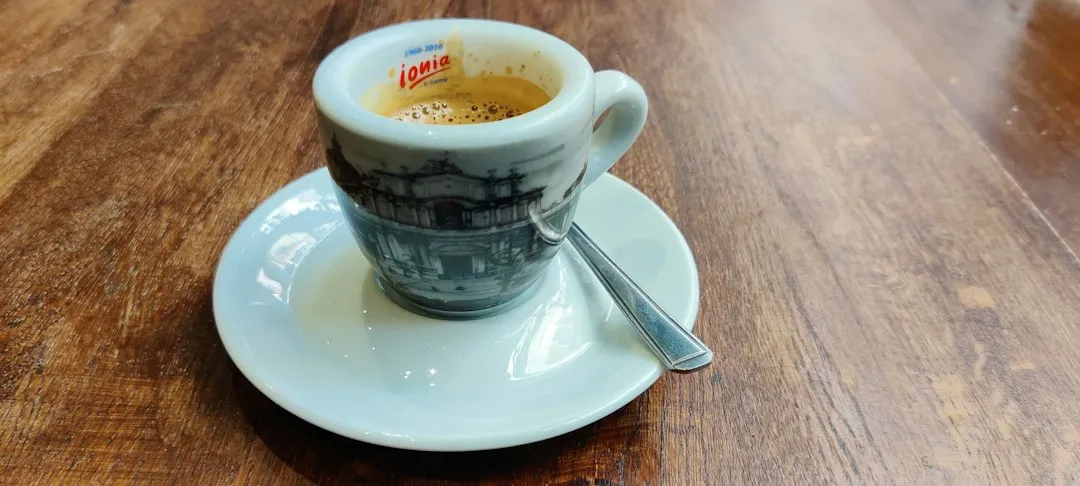 Italy's Espresso Bar: The Art of the Standing Ritual (Image Credits: Unsplash)