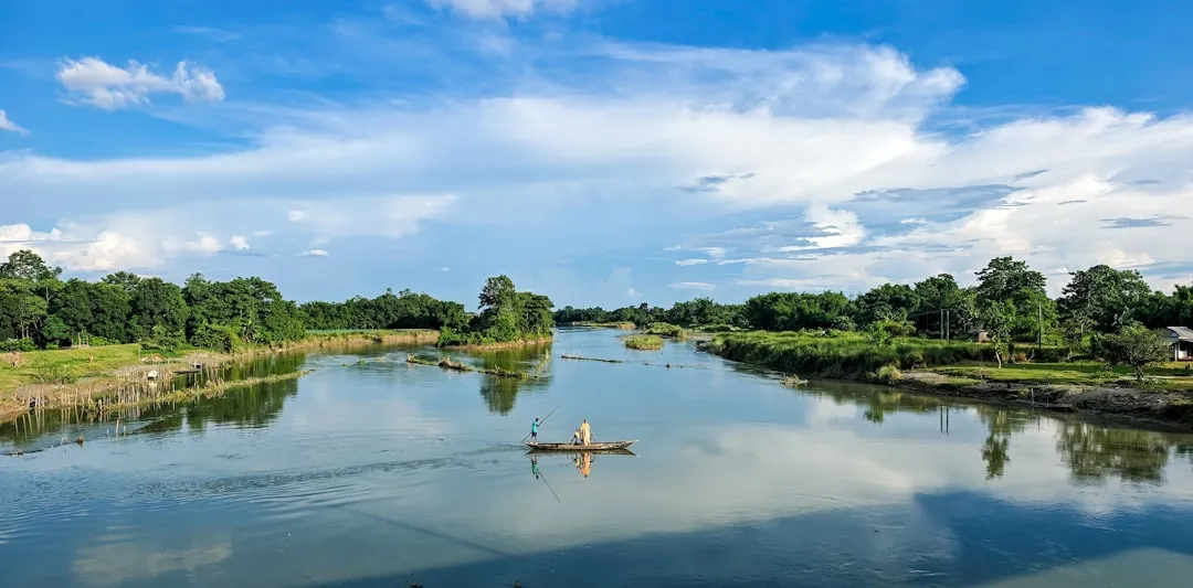 Nature and Outdoor Access Right Off the Riverbank (Image Credits: Unsplash)
