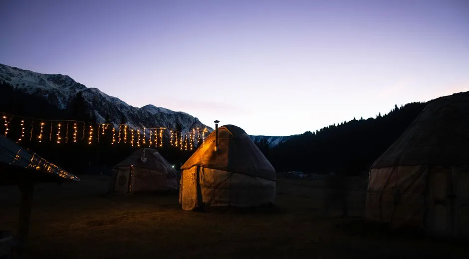 What Glamping Hosts Consistently Recommend (Image Credits: Pexels)