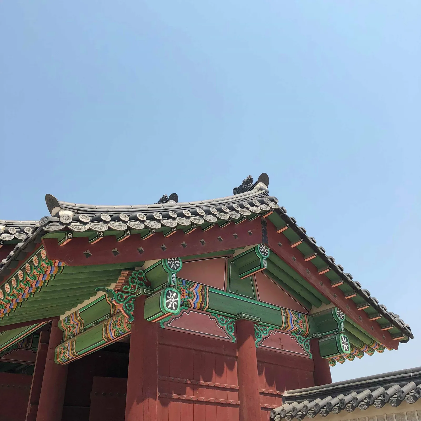 A Destination That Respects and Preserves Its Culture (By Aejinkim, CC BY-SA 3.0)