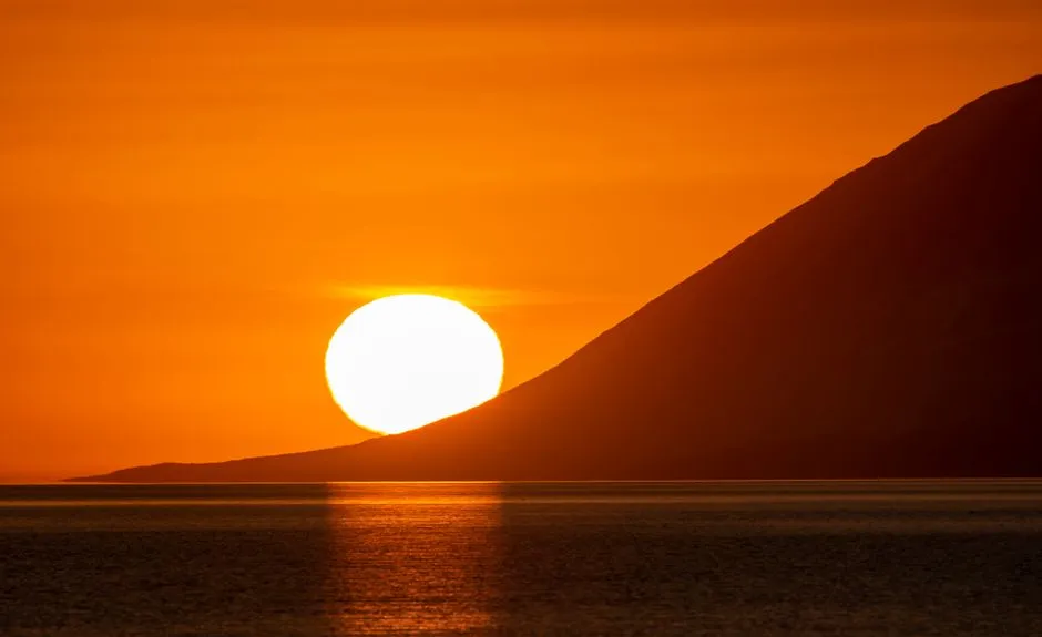 5. Iceland in Summer: The Midnight Sun Rewrites Everything (Image Credits: Pexels)