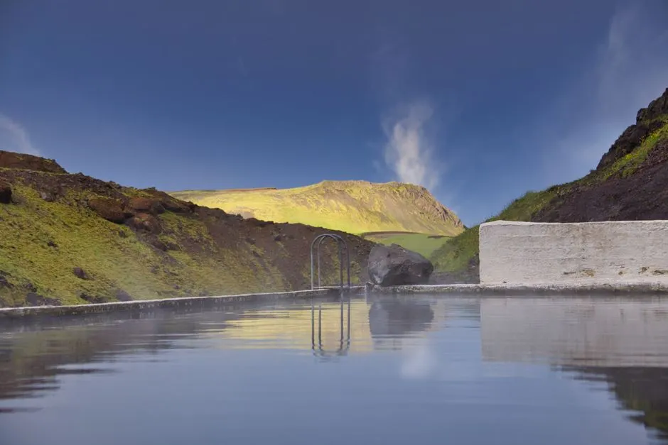 The Sundlaug: Iceland's True Bathing Culture (Image Credits: Pexels)