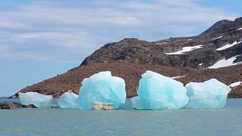 The Ferryland Phenomenon: When an Iceberg Makes Global Headlines (Gregory "Slobirdr" Smith, Flickr, CC BY-SA 2.0)