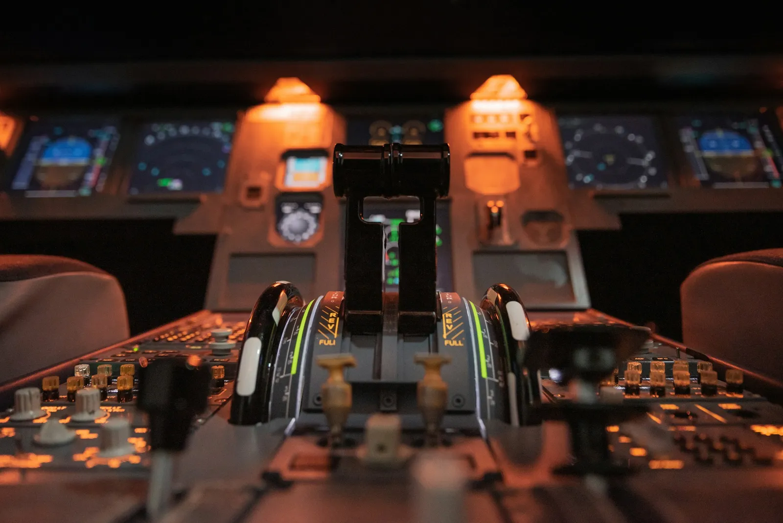 What Happens When a Pilot Declares Mayday (Image Credits: Unsplash)