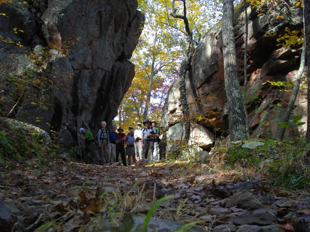 The Ozark Trail: More Than 430 Miles of Bluffs and Wilderness (Image Credits: Flickr)