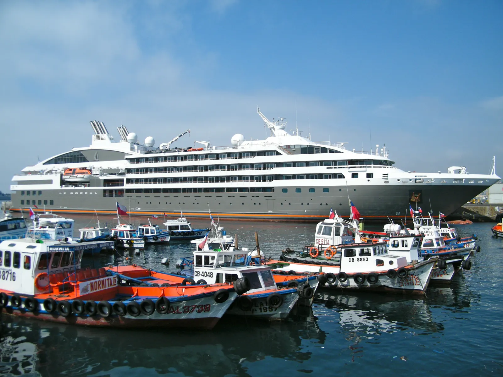 Choosing the Right Embarkation Port to Save Money (By Sarah Stierch, CC BY 4.0)