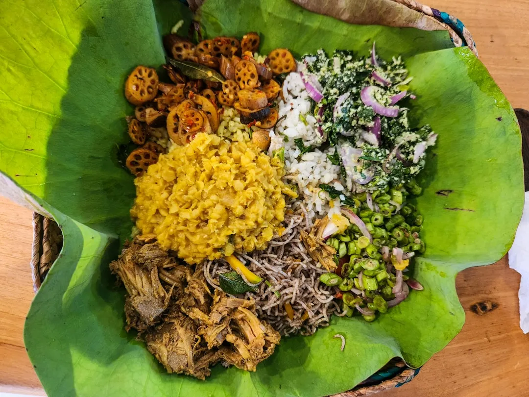 Sri Lanka: Lunch Packets, Hoppers, and a Curry Culture Unlike Any Other (Image Credits: Unsplash)