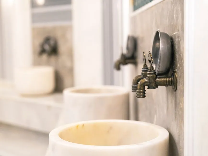 Why the Hammam Is Built Around Gradual Temperature (Image Credits: Pexels)
