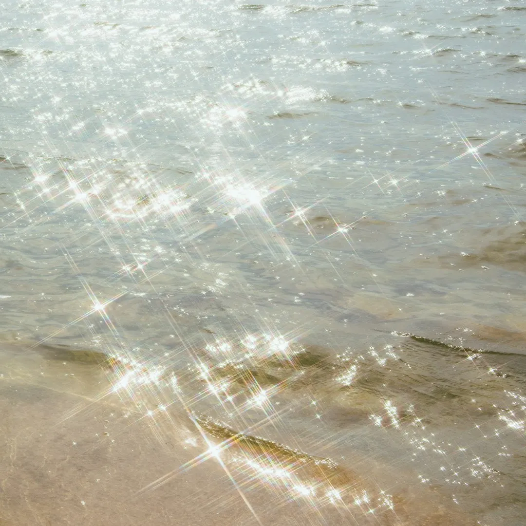 A Final Thought on Stillness and Blue Water (Image Credits: Unsplash)