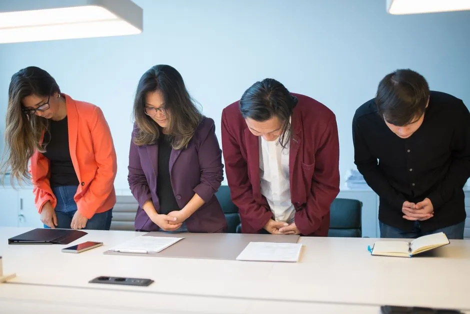 Bowing in Business Settings (Image Credits: Pexels)