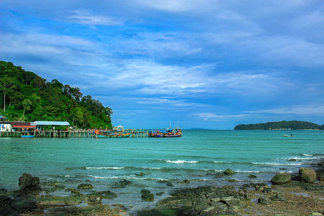 Coastal Cambodia: Islands Beyond the Postcard (Image Credits: Unsplash)